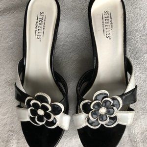 Seychelles wedge heel shoes size 6